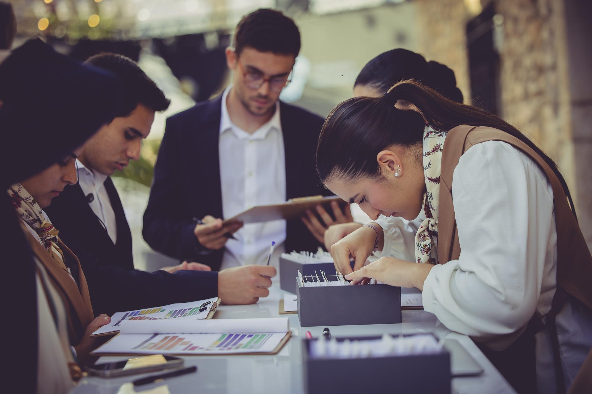 Formación en protocolo con revisión de documentación y trabajo en equipo